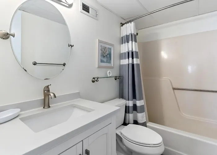Spacious 2-bedroom On 43rd Street Perfect For Families In Ocean Ferienhaus