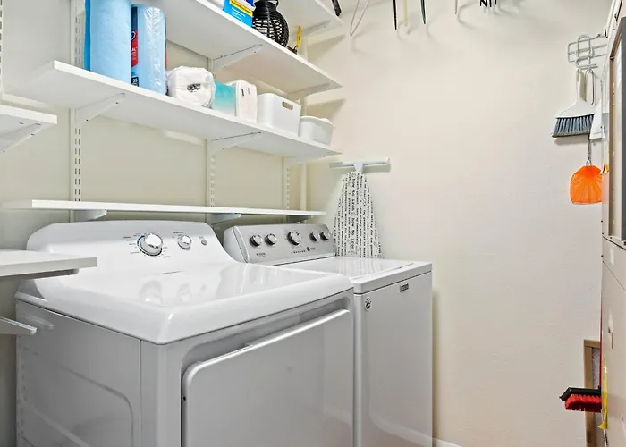 Spacious 2-bedroom On 43rd Street Perfect For Families In Ocean * Ocean Stadt